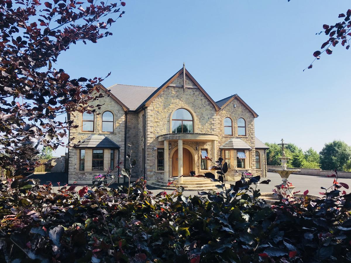 Beechtree Manor Bed & Breakfast Cullybackey Exterior photo